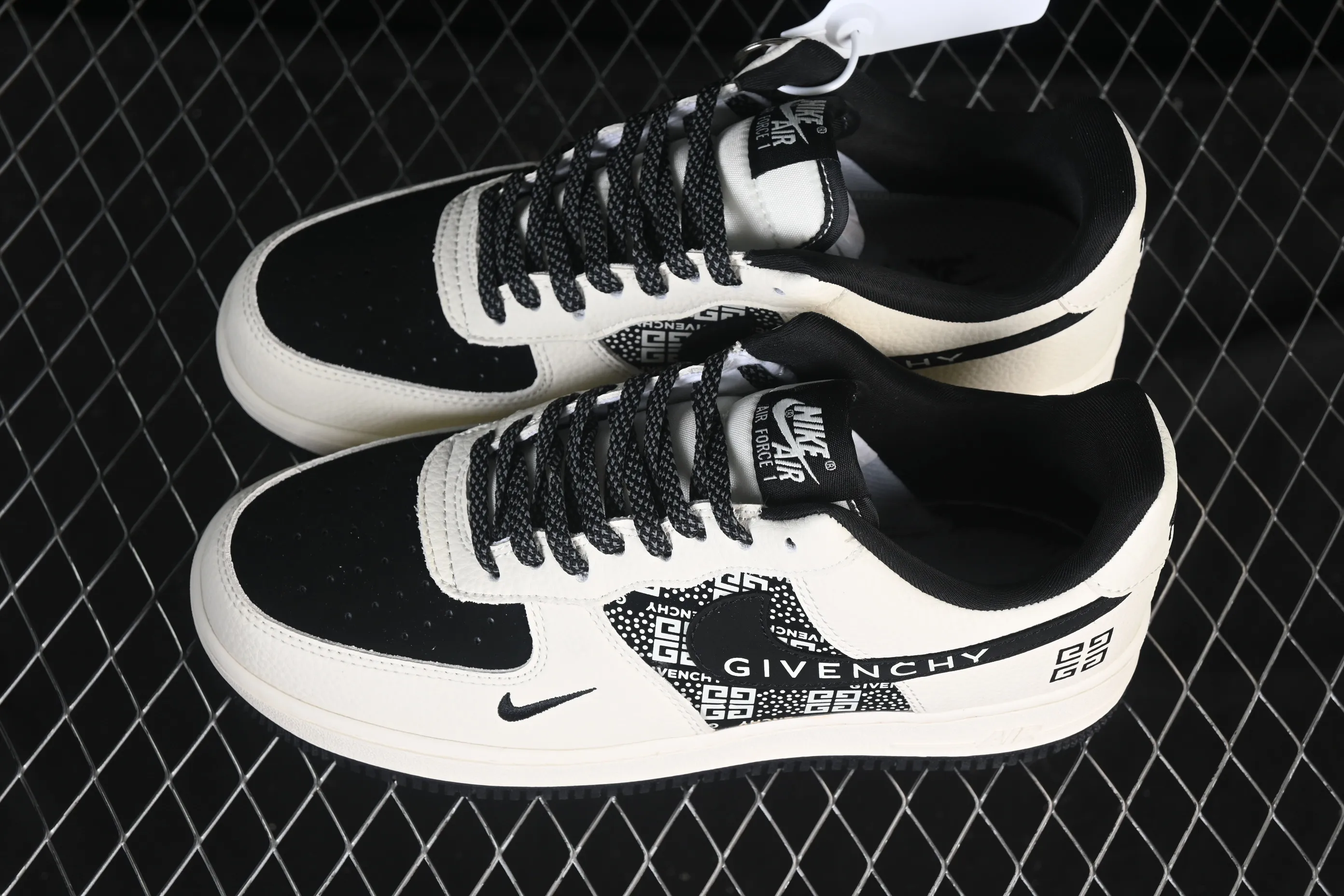 All categories Nk Air Force 1 Air Force series Nk Air Force 1 Low Air Force low-top Nike Air Force 1'07 Low Givenchy co-branded printed beige black hook Air Force 1 low-top casual sneakers KJ1688-021